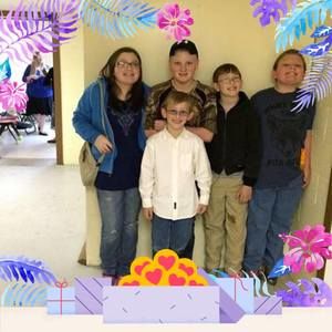 Meet your Posher, Phoebe